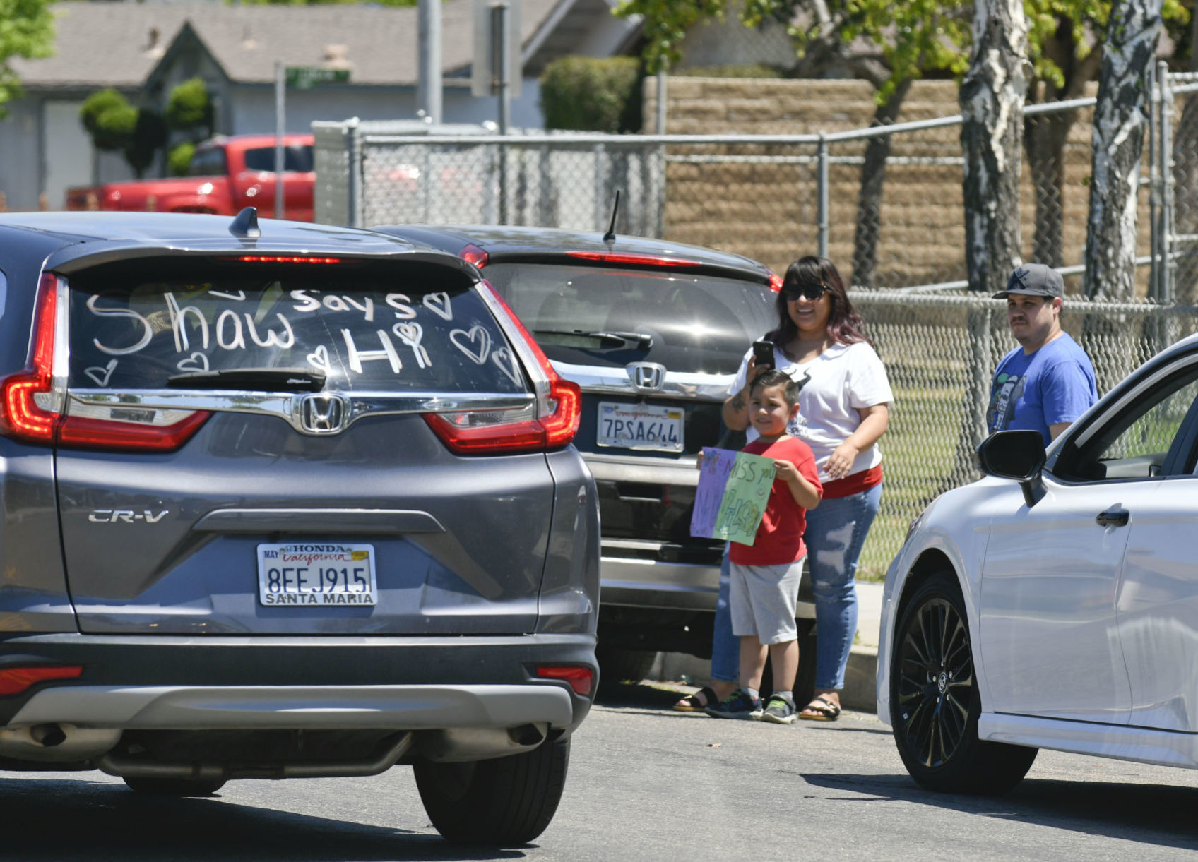 042420 Tunnell teacher parade 08.jpg